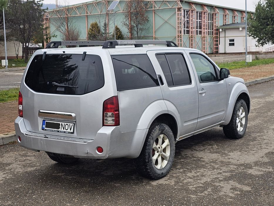 Nissan Pathfinder 4x4 - 2.5 diesel 7 locuri 2007 Euro4