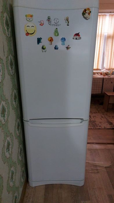 Холодильник индезит