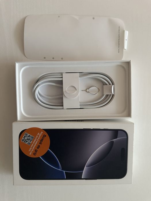 Iphone 16 pro max 256 gb in garantie , pachet complet , impecabil