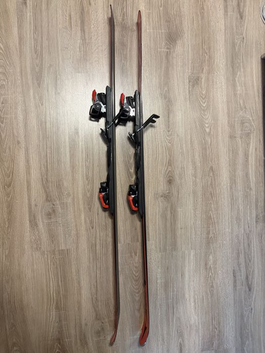 Schiuri Atomic Redster S9 153 cm + legături XDR 12 GW