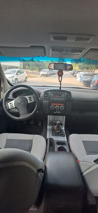 Vand Nissan Navara sau schimb cu camioneta 3.5t