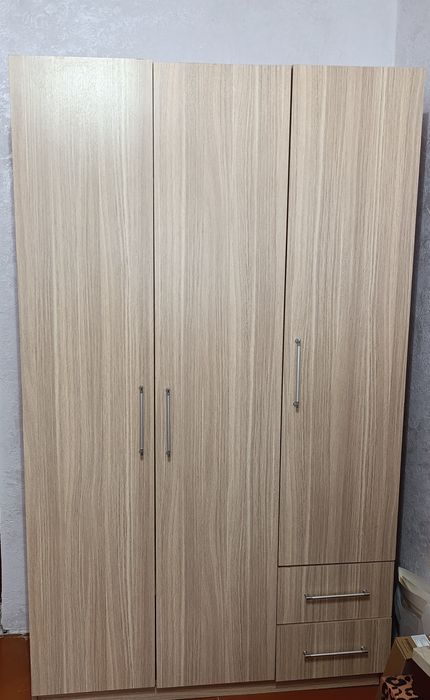 Продам шифонер бу