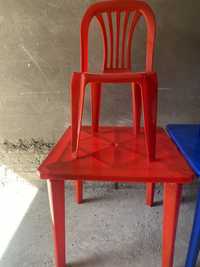Пластмассовый стол стул