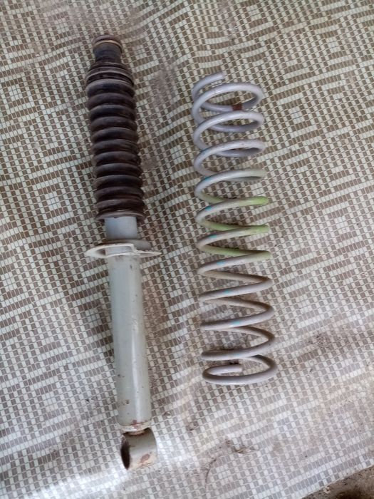 Продам гидровлическую стойку.