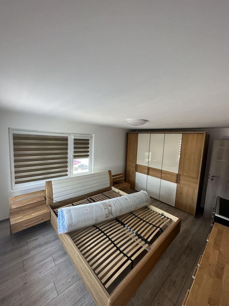 Дава се под наем Етаж от къща в Варна, Галата - 85 кв.м за 750 € - Снимка #6
