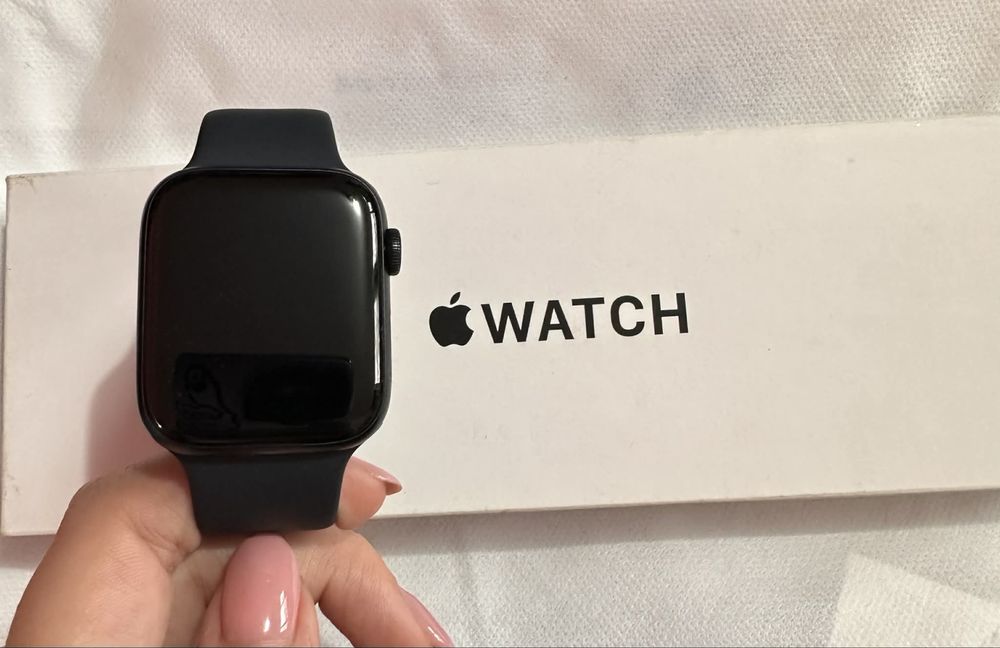 Apple watch SE (Gen 2) -44mm Midnight aluminium, sport Band (M/L),GPS