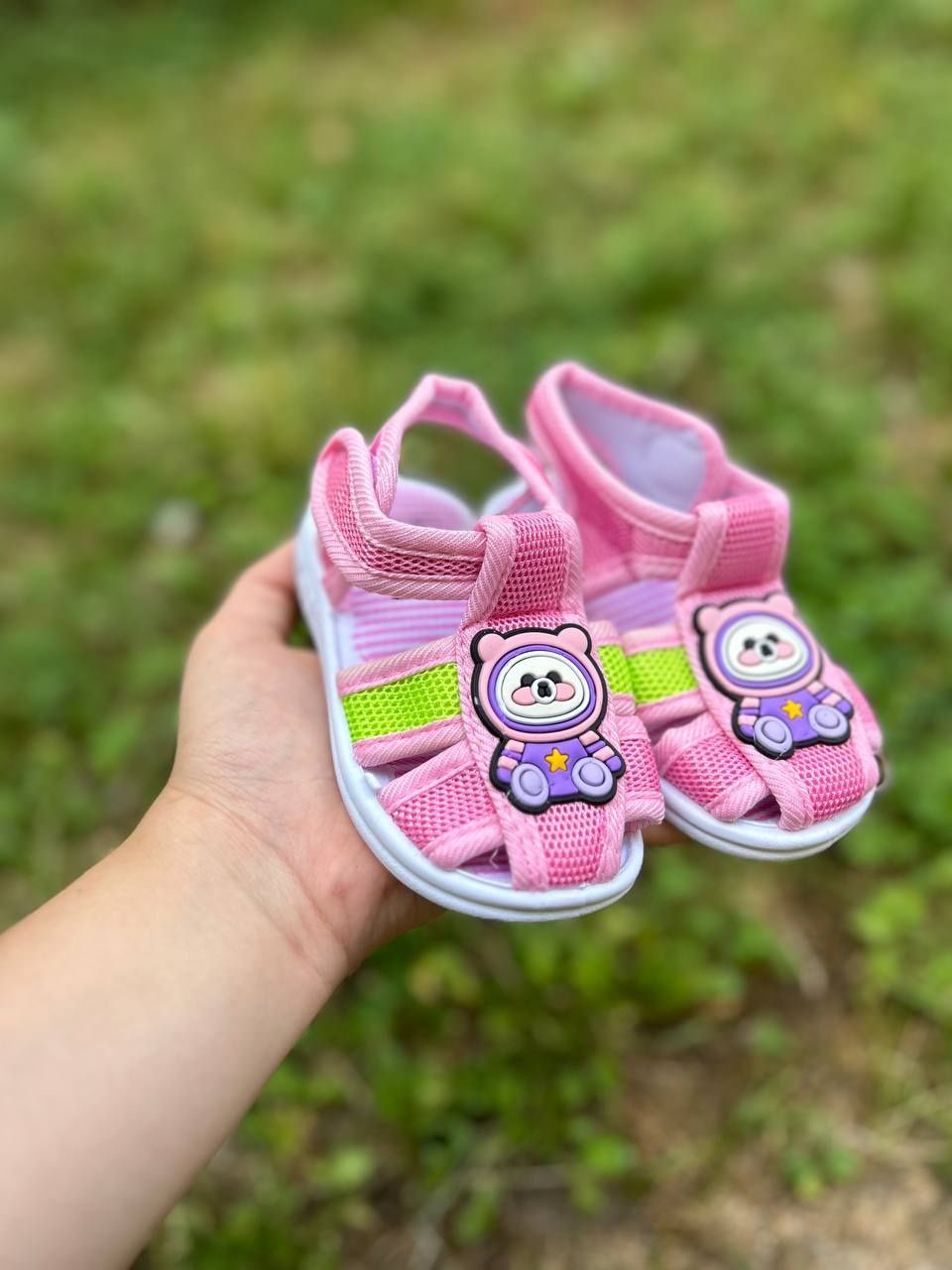 Мяукащи детски сандали