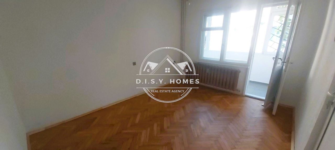 Продава се Тристаен апартамент в Габрово, Център - 53 кв.м за 850 €/кв.м - Снимка #2