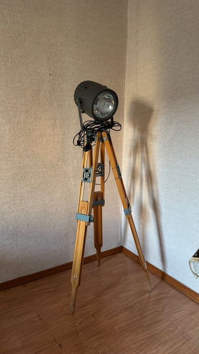 Светильник проектор