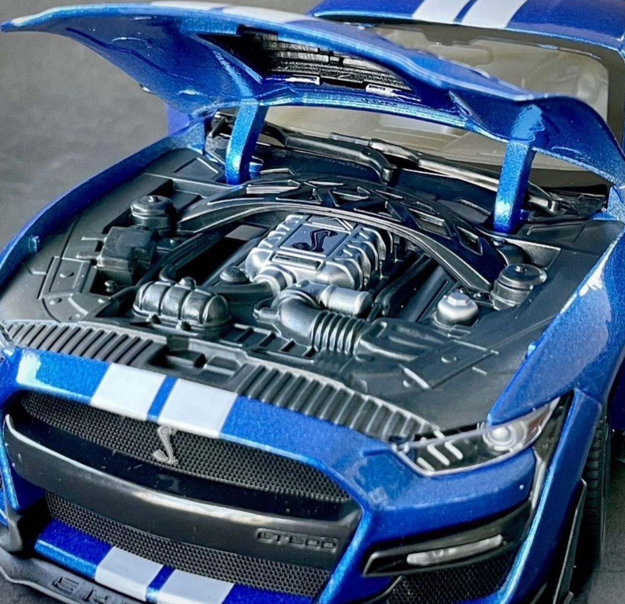 Оригинал Ford Mustang Shelby GT 500 1:18 железная масштабная - Доставк