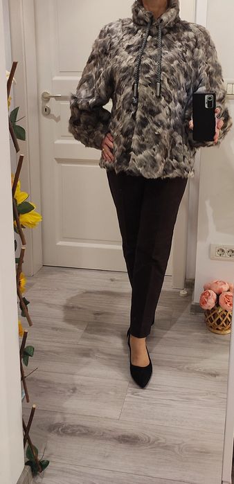 Blanita naturala de nurca, vintage, gri/negru, superbă, mărime M-L