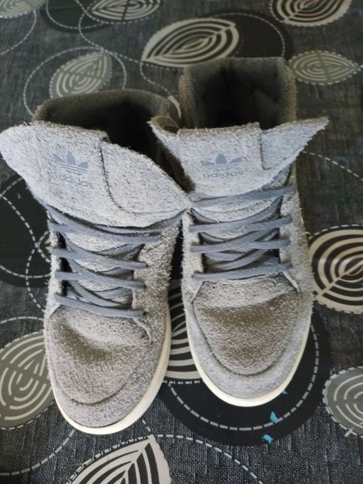 Маратонки Adidas tubular