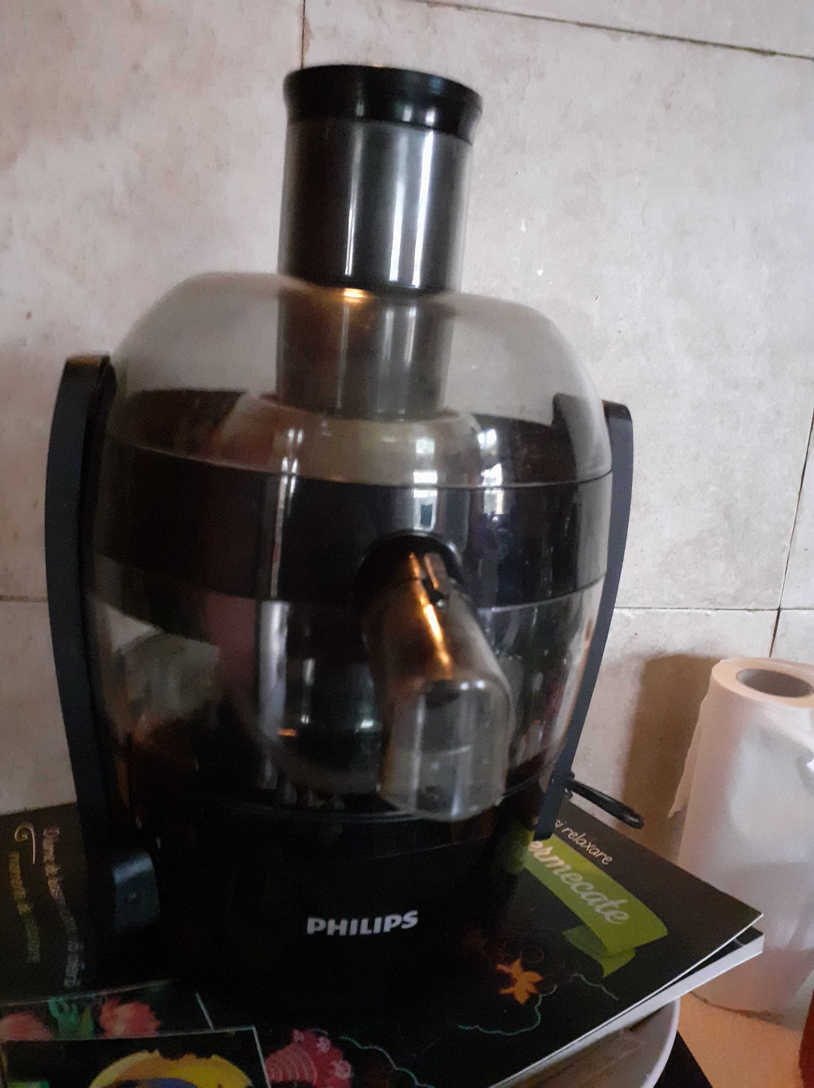 Storcator de fructe si legume Philips Viva Collection HR1832/02, 500 W