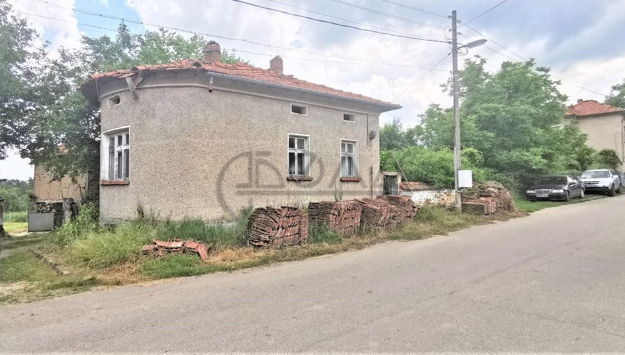 Продава се Къща в с. Голяма Желязна, Област Ловеч - 105 кв.м за 238 €/кв.м - Снимка #1
