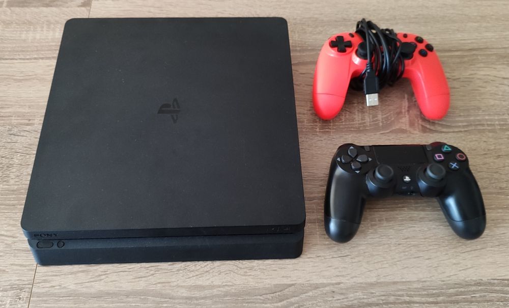 Playstation 4 Slim + Игри