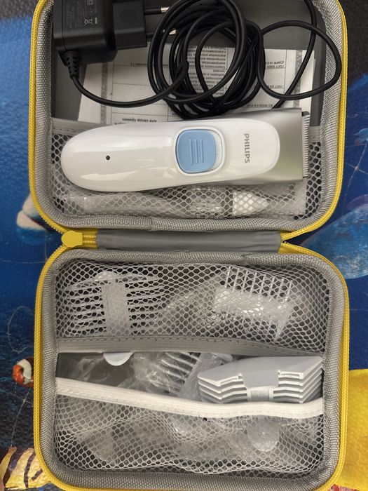 Продам детскую машинку Philips