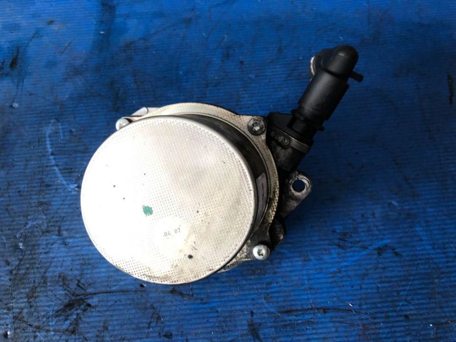 pompa vacuum 3.0 tdi bug audi q7  audi a4 b7  audi a6 c6  audi a8