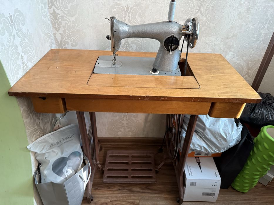 Швейная машинка,тикув машинаси