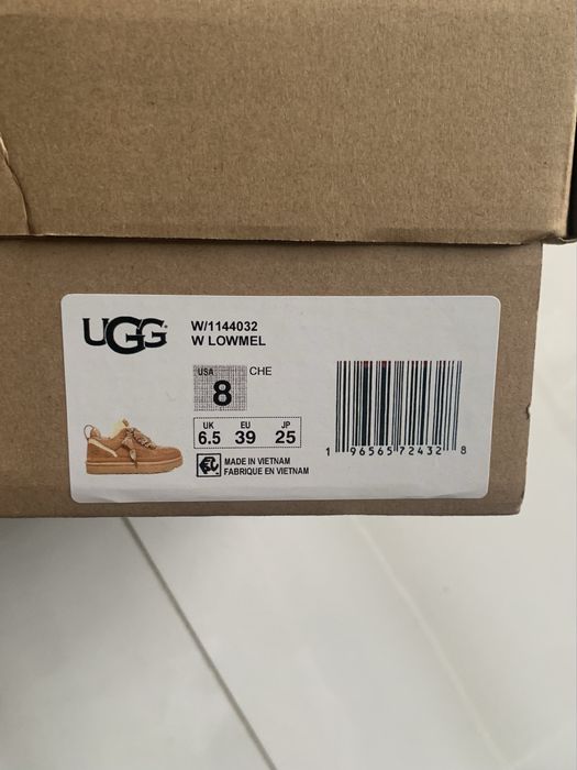 UGG Flatforms femei
