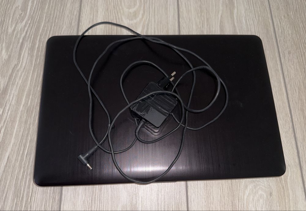 Ноутбук ASUS VivoBook Max X541