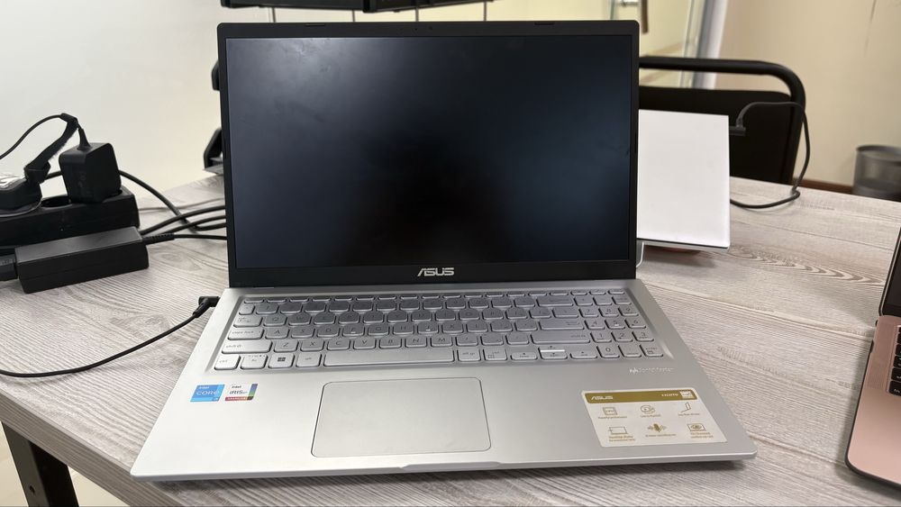 Laptop ASUS A516E