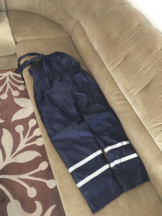 Vand salopete noi cu pieptar de iarna