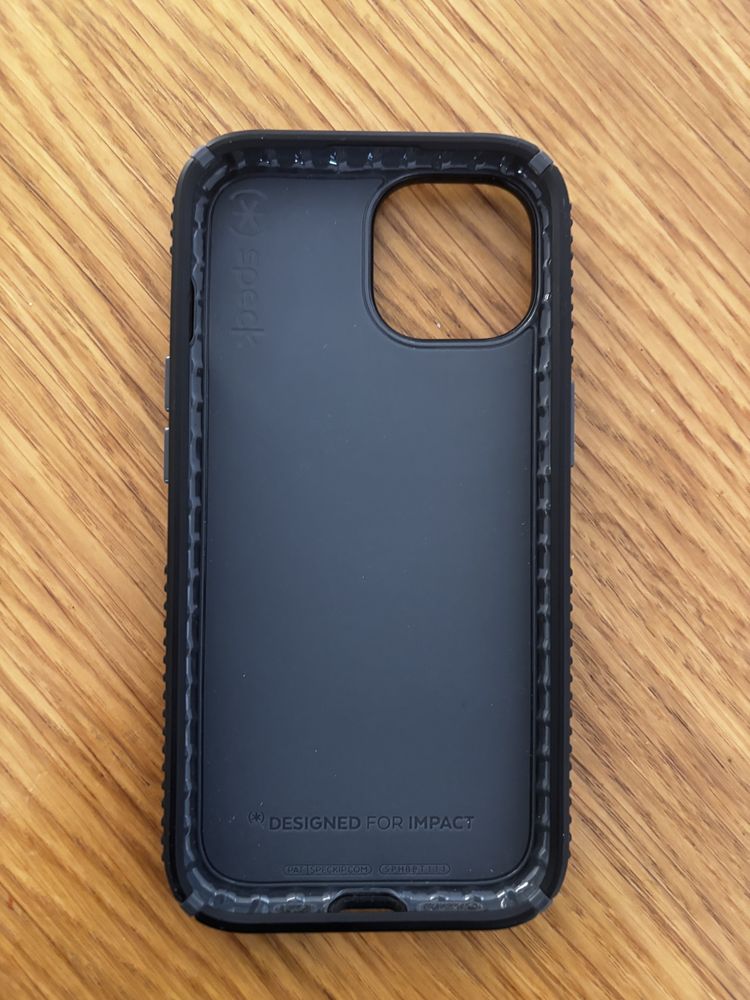 Противоударен калъф за iPhone 15