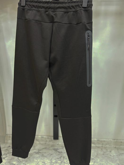 Trening Nike tech Fleece Black