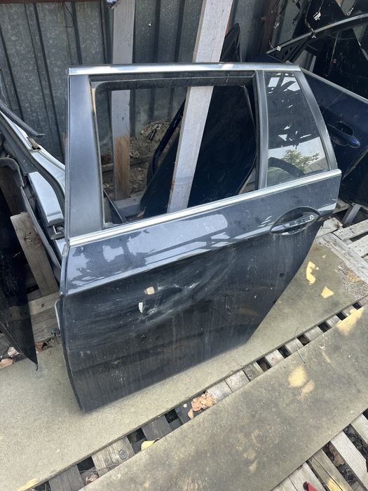 Usa stanga spate bmw f11