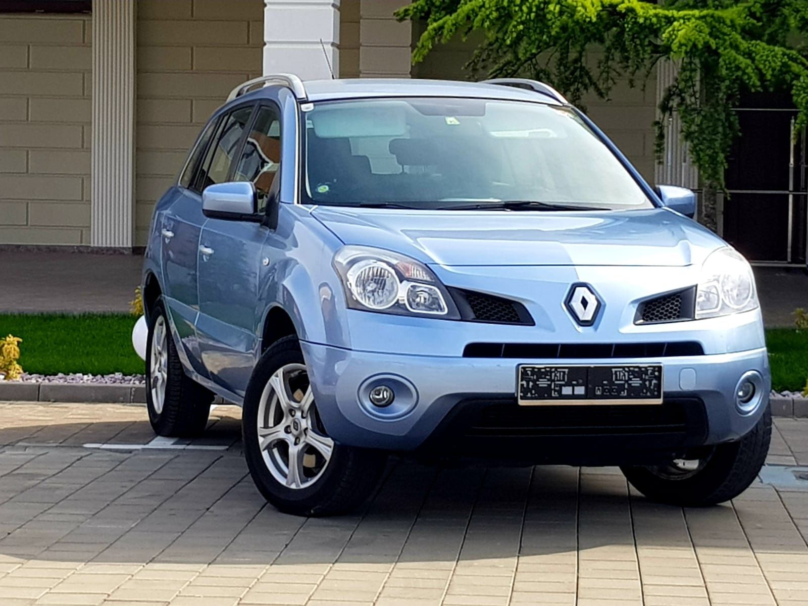 Renault koleos  4x4  2.0 dci 150 cp 2009