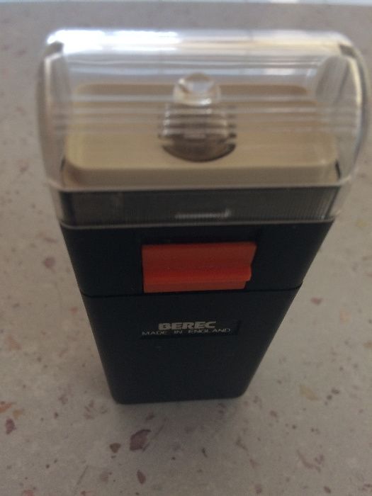 Английско джобно фенерче Berec England от 1980г.
