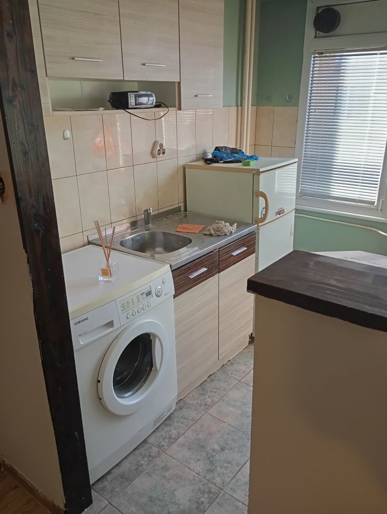 Дава се под наем Едностаен апартамент в Перник, Мошино - 45 кв.м за 229.5 € - Снимка #1