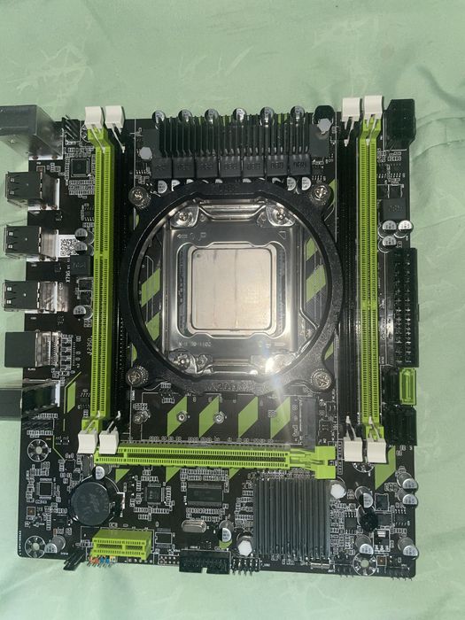 На запчасти материнка и процессор