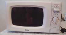 Продам срочно Микроволновка Zanussi