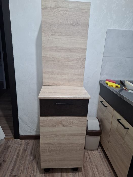 Кухонных два шкафа