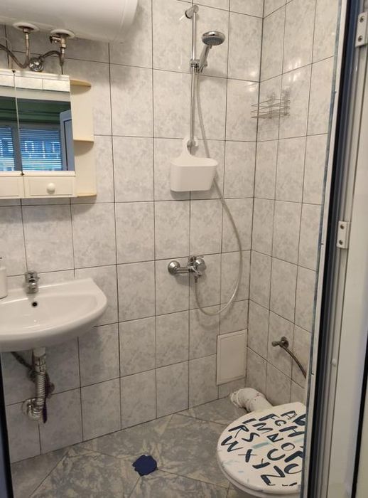 Дава се под наем Едностаен апартамент в Варна, Общината - 29 кв.м за 225 € - Снимка #3