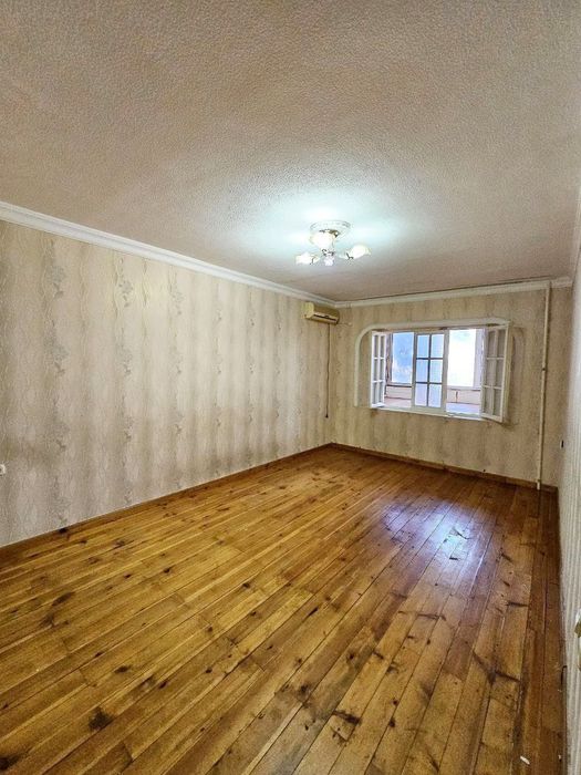 Арендага 3 хона 3 этаж Микрорайонда жойлашган Оилага.Агентство