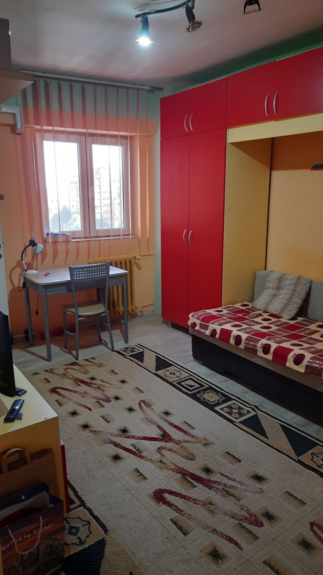 Inchiriez apartament 1 camera vlaicu ,lebada