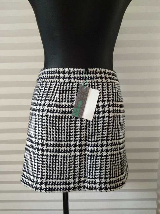 Новая женская юбка BENETTON, боковая молния.