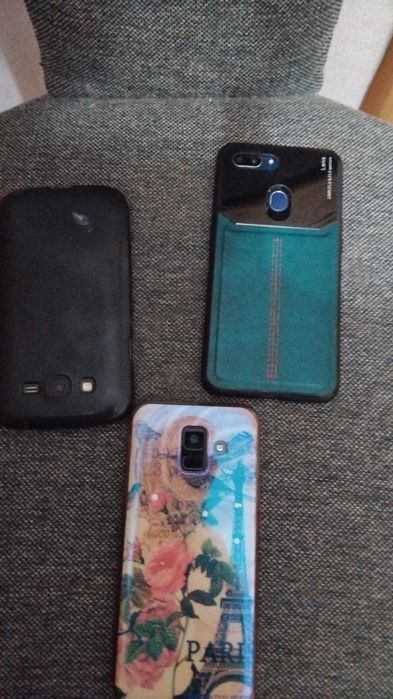 Продам 3  телефон  Б/у 1 экран сломался