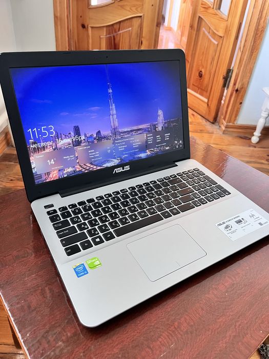 Asus X555LD sotiladi
