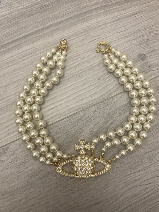 Colier Vivienne Westwood perle si sigla aurie nou