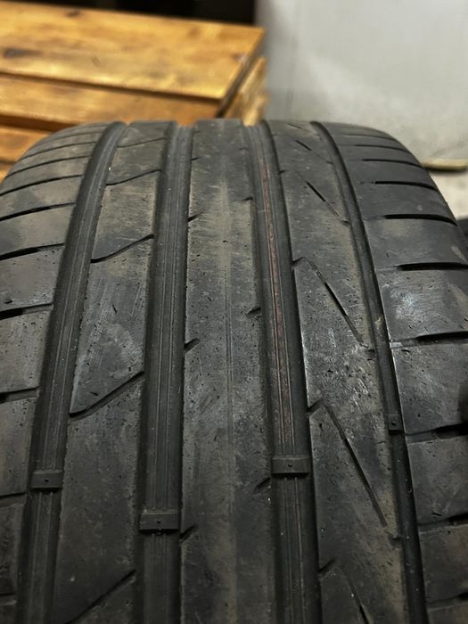 Anvelope Vara Hankook 255/40R19 si 235/40R19