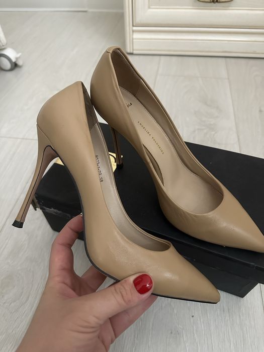 Лодочки Voloshina бежевые