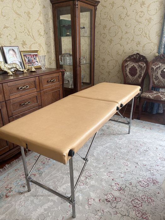 Кушетка срочна сатылады алам десениз тусирип берем именно бугин