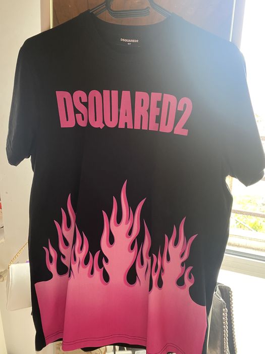 Tricouri noi cu eticheta