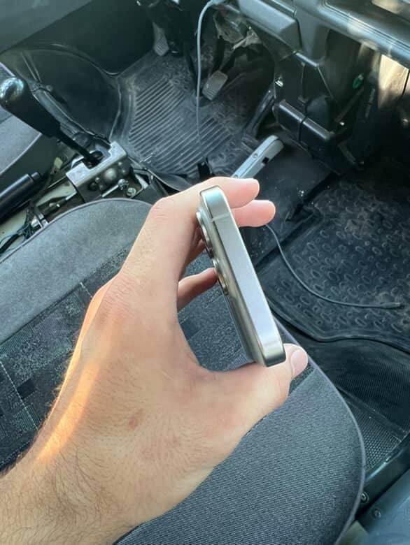 Iphone 15 pro 128 gb. 89% emkos