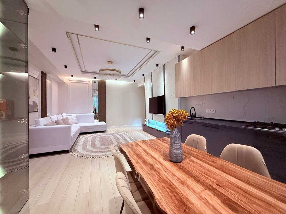 3-х комнатная в Новостройке 8-роддом (добротный ремонт) ID: 4300