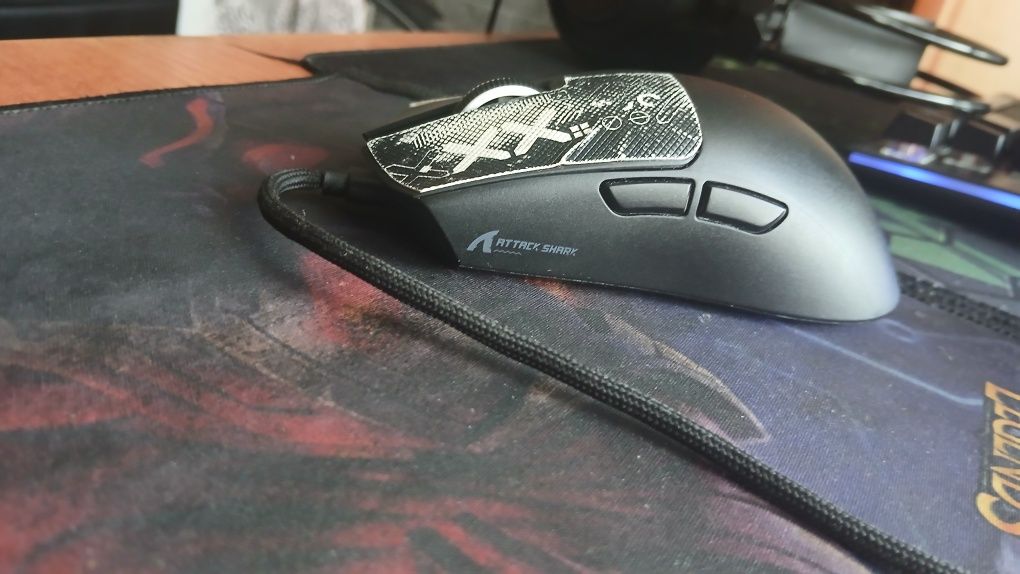 Продам игровую мышку attak sark x11
