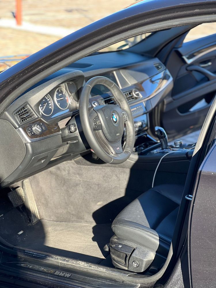 Vand/Schimb Bmw seria 5 f10 2011